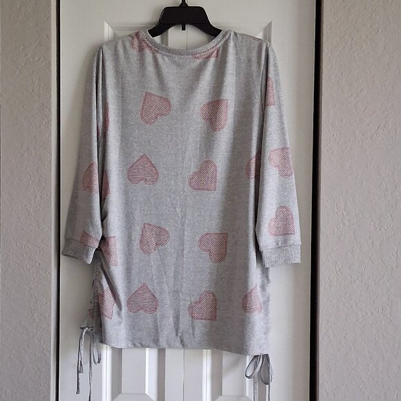Kiss & Fly Gray with Hearts 3/4 Sleeve Top Women's Size XL - Picture 9 of 12